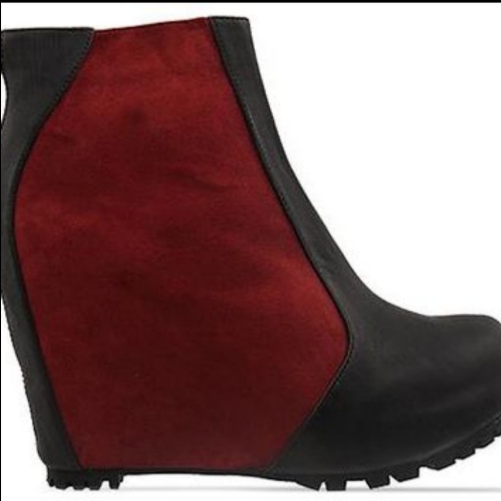 Jeffrey Campbell The Damned Pix Man